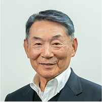 入交 昭一郎
